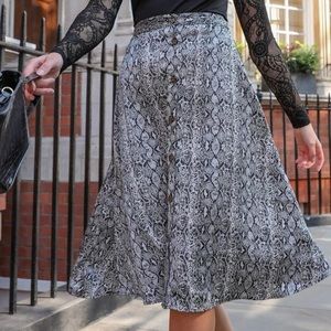 SNAKE PRINT SATIN-LIKE SKIRT